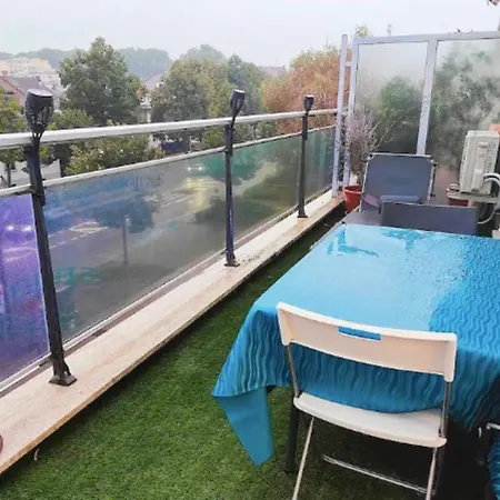 Spacious Flat With Terrace And Cathedral View شقة