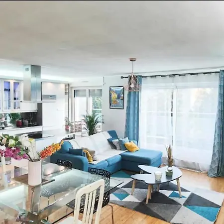 Apartment Spacious Flat With Terrace And Cathedral View