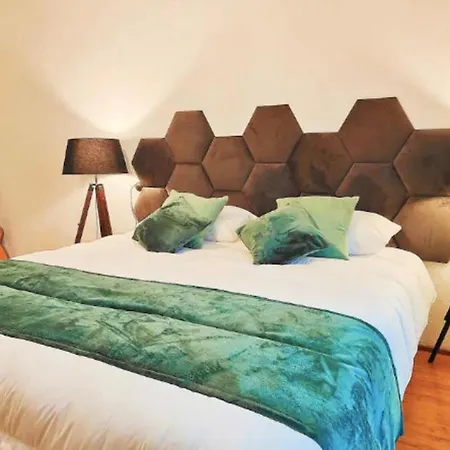 Apartment Spacious Flat With Terrace And Cathedral View